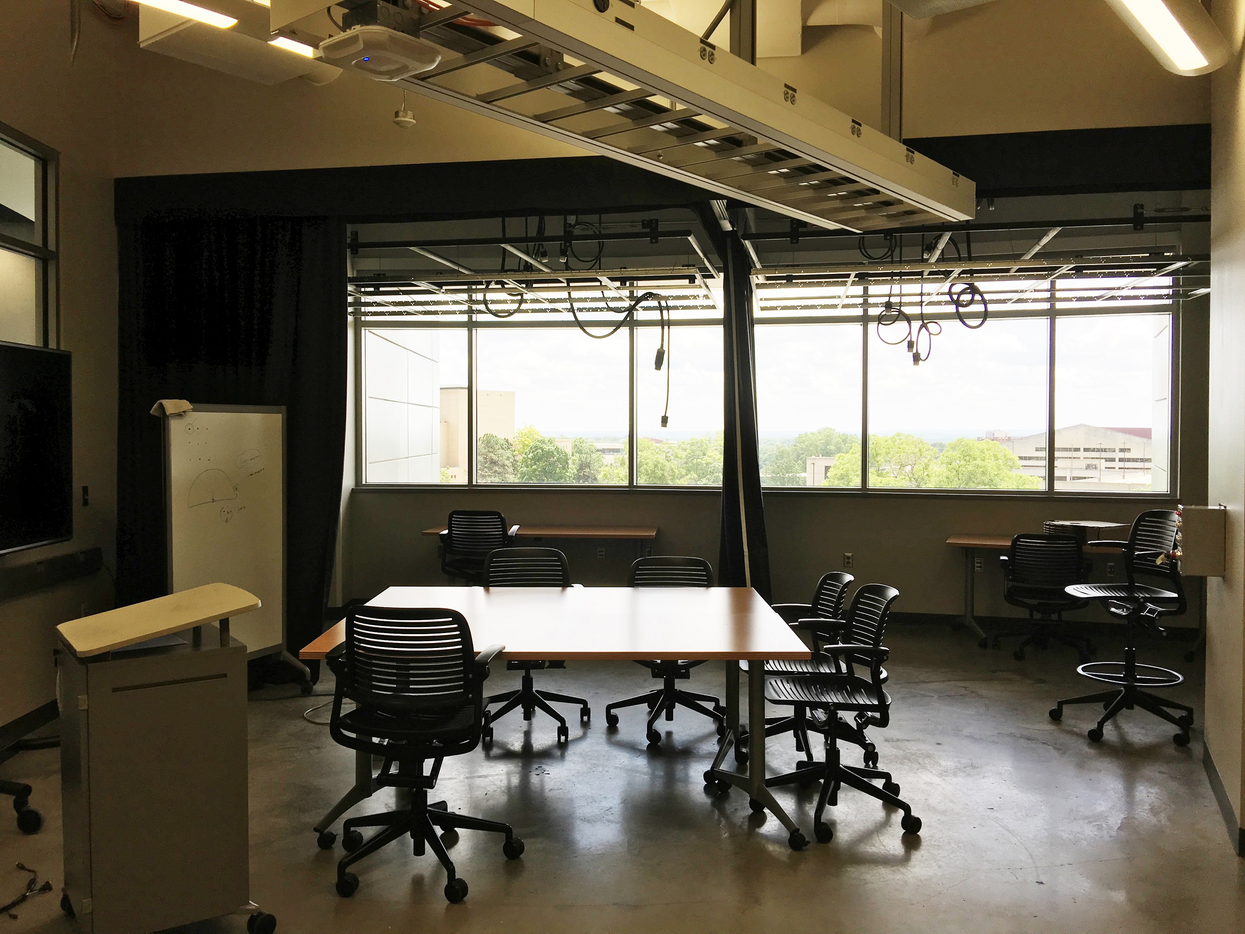 Henderson Engineers Illumination Lab is a daylit space